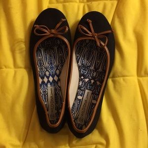 Navy blue flats with brown lining